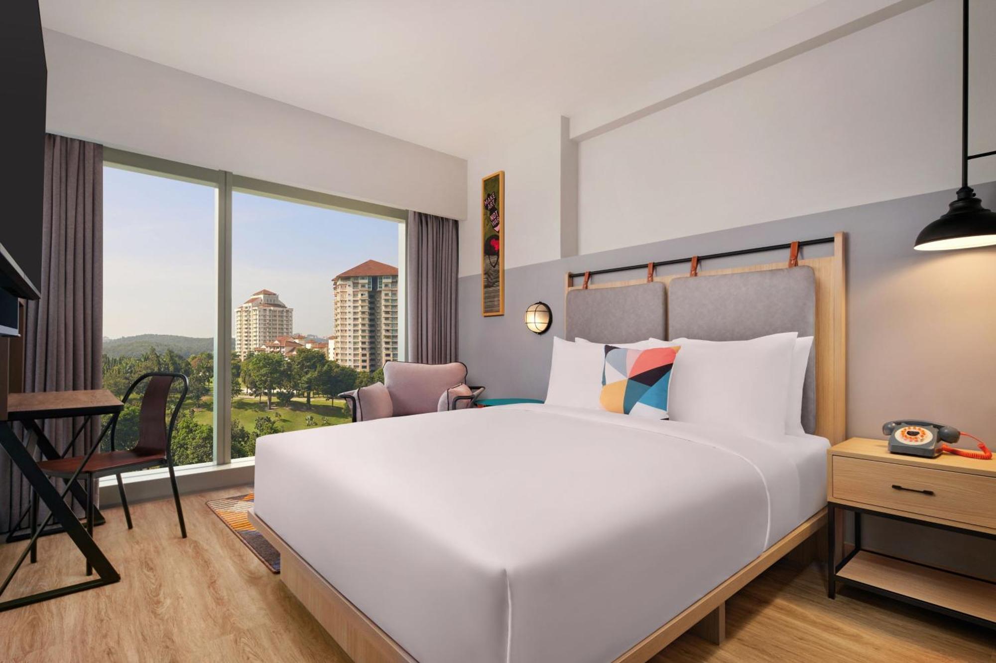 Moxy Putrajaya Hotel Luaran gambar